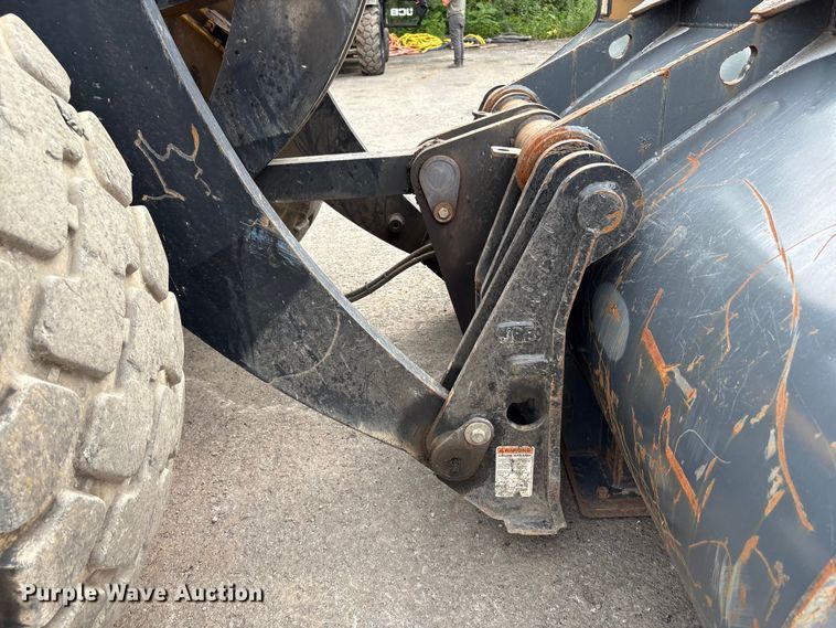 image for item EC4373 2019 JCB 427ZXT4F wheel loader