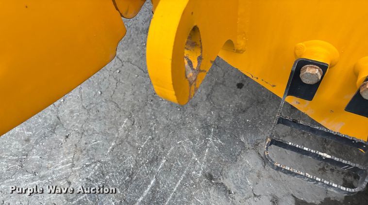 image for item EC4373 2019 JCB 427ZXT4F wheel loader