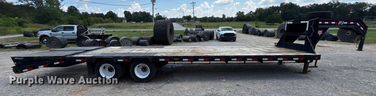 image for item EC4393 2020 PJ LD302 equipment trailer