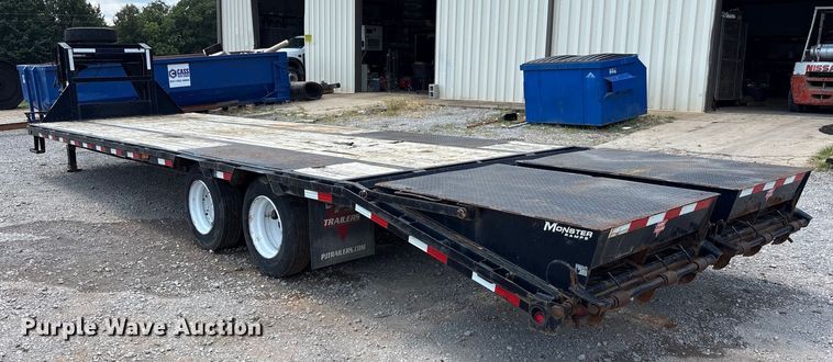 image for item EC4393 2020 PJ LD302 equipment trailer