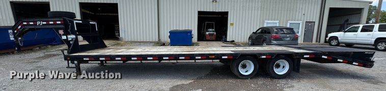 image for item EC4393 2020 PJ LD302 equipment trailer