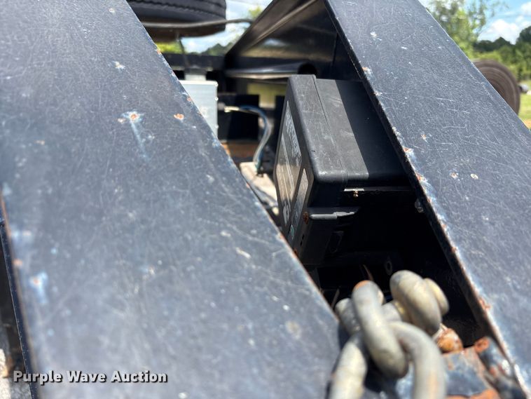 image for item EC4393 2020 PJ LD302 equipment trailer