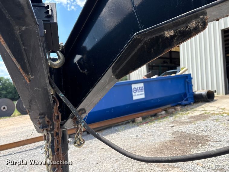 image for item EC4393 2020 PJ LD302 equipment trailer