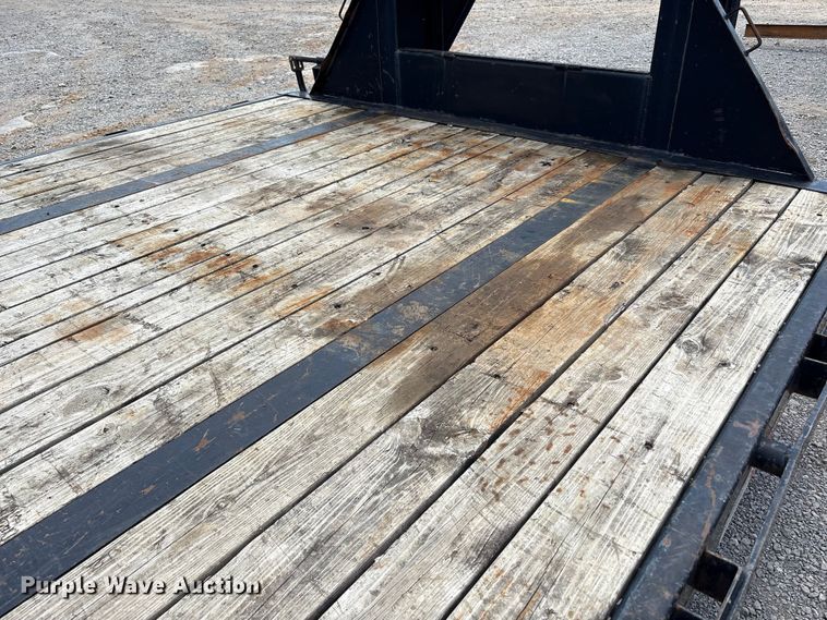 image for item EC4393 2020 PJ LD302 equipment trailer