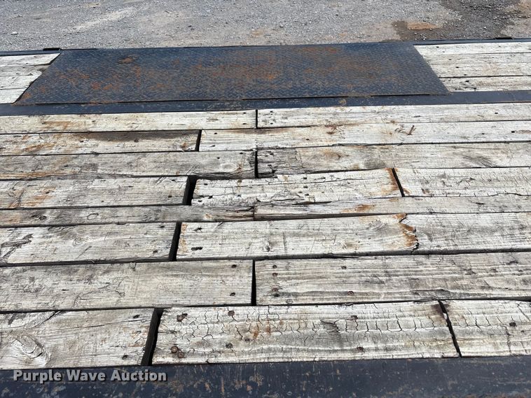 image for item EC4393 2020 PJ LD302 equipment trailer