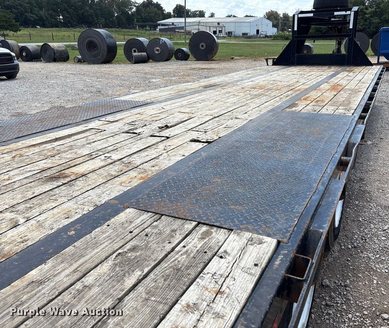 image for item EC4393 2020 PJ LD302 equipment trailer