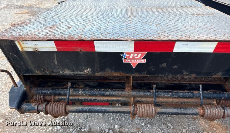 image for item EC4393 2020 PJ LD302 equipment trailer