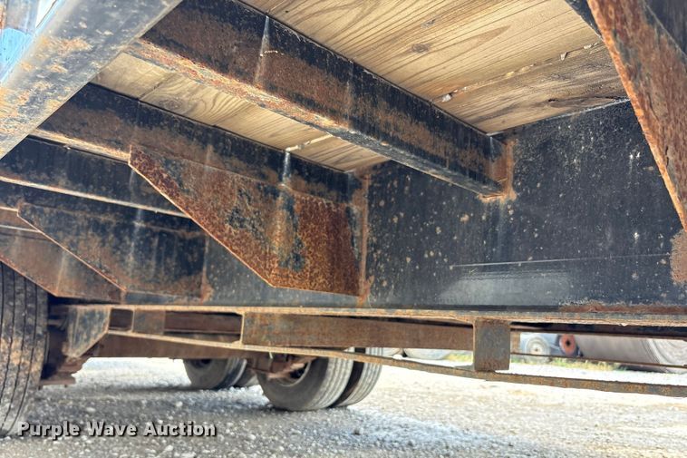 image for item EC4393 2020 PJ LD302 equipment trailer