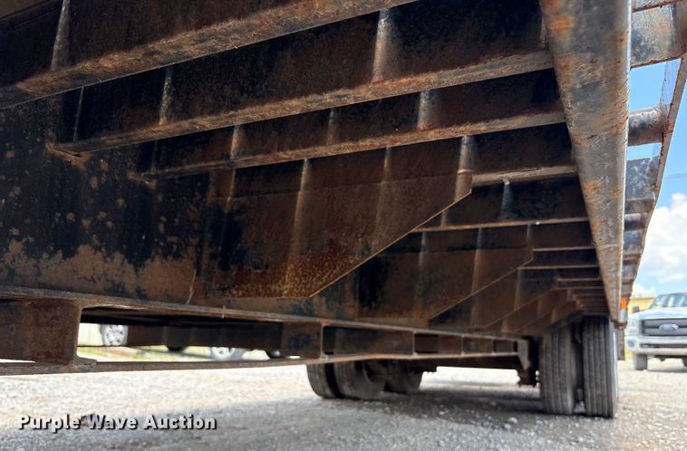 image for item EC4393 2020 PJ LD302 equipment trailer