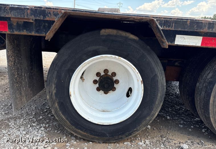image for item EC4393 2020 PJ LD302 equipment trailer