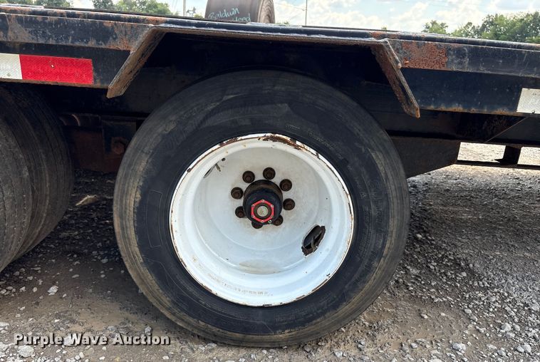 image for item EC4393 2020 PJ LD302 equipment trailer