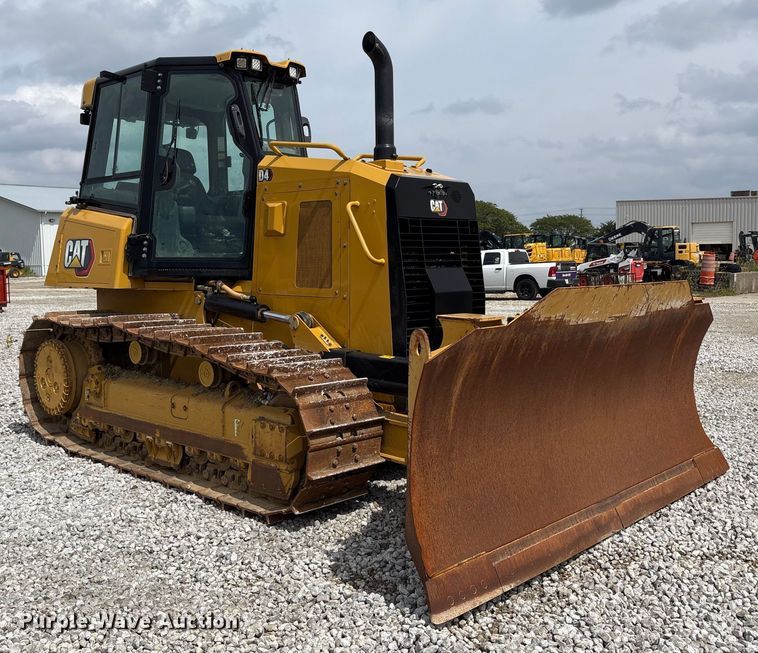 image for item EC4402 2021 Caterpillar D4 dozer