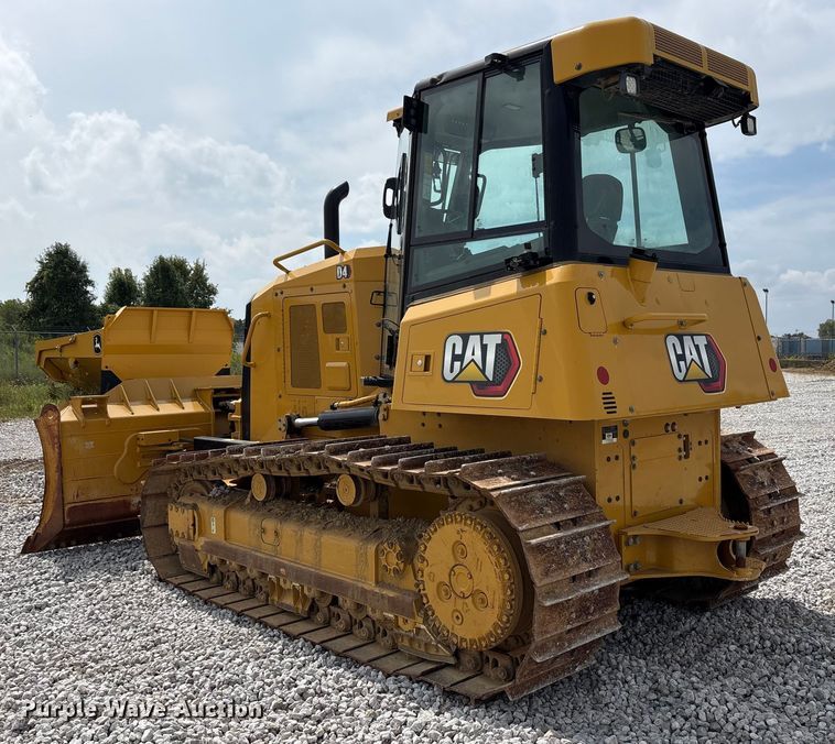image for item EC4402 2021 Caterpillar D4 dozer