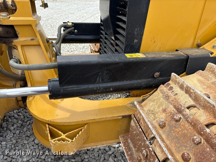 image for item EC4402 2021 Caterpillar D4 dozer