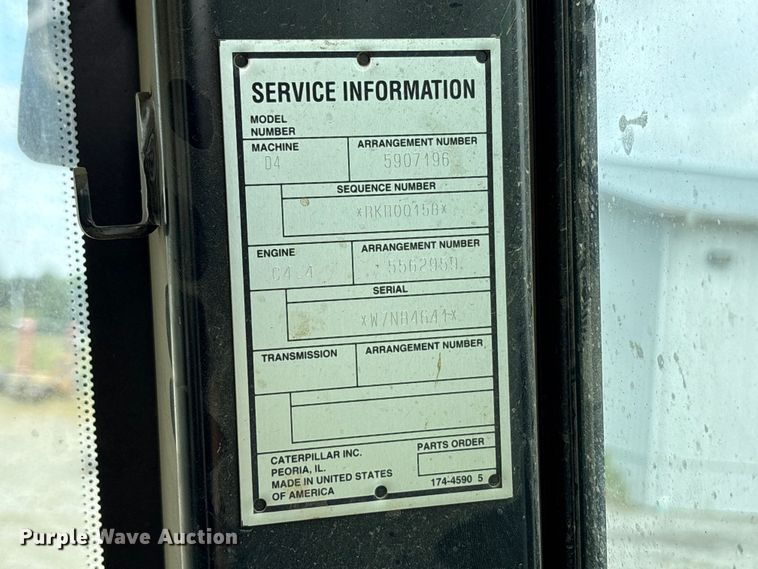 image for item EC4402 2021 Caterpillar D4 dozer