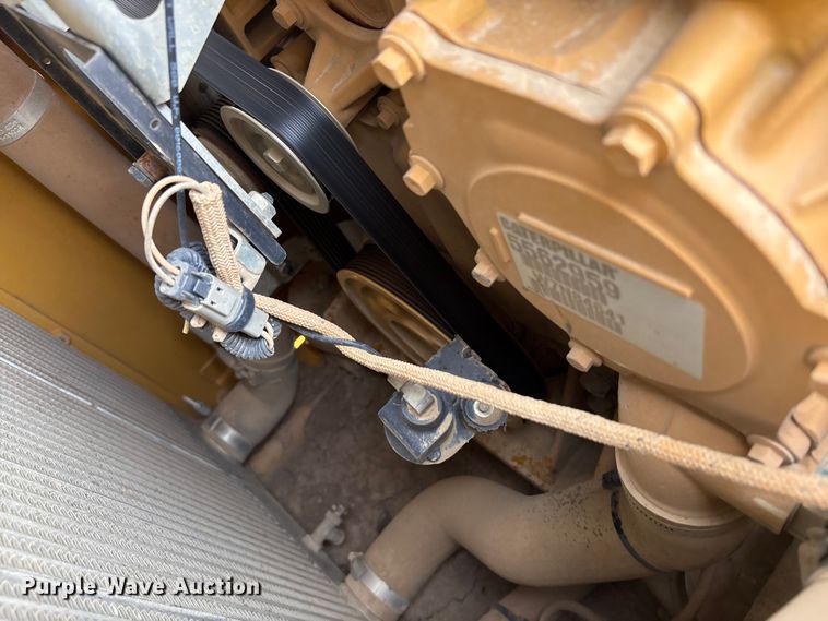 image for item EC4402 2021 Caterpillar D4 dozer