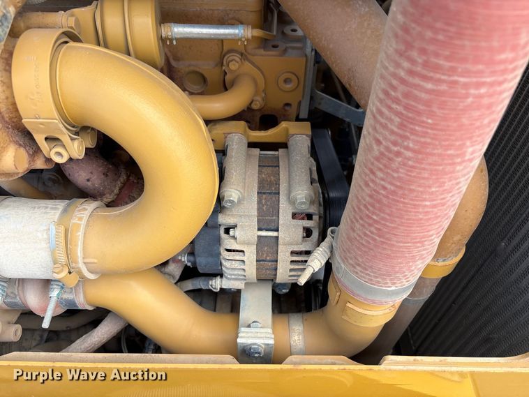 image for item EC4402 2021 Caterpillar D4 dozer