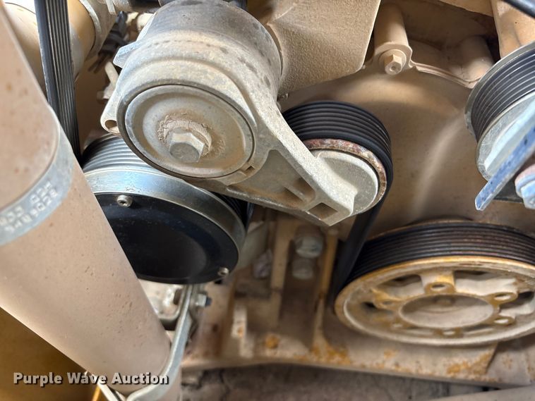 image for item EC4402 2021 Caterpillar D4 dozer