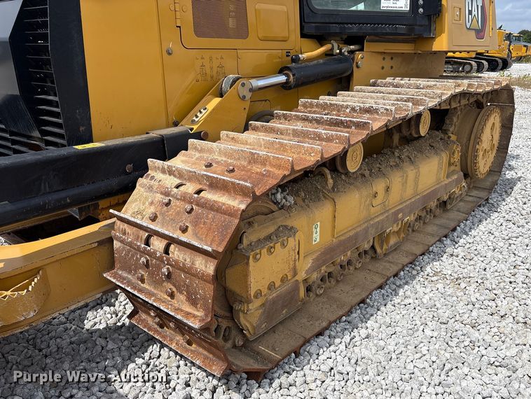 image for item EC4402 2021 Caterpillar D4 dozer