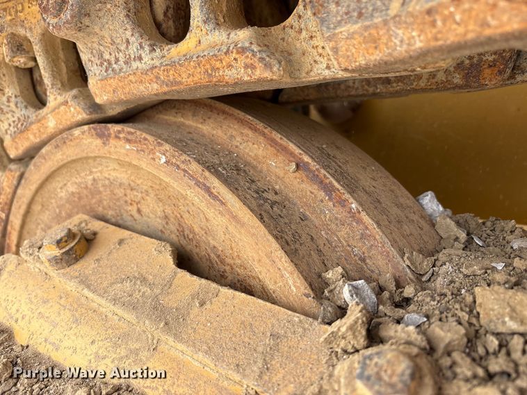 image for item EC4402 2021 Caterpillar D4 dozer