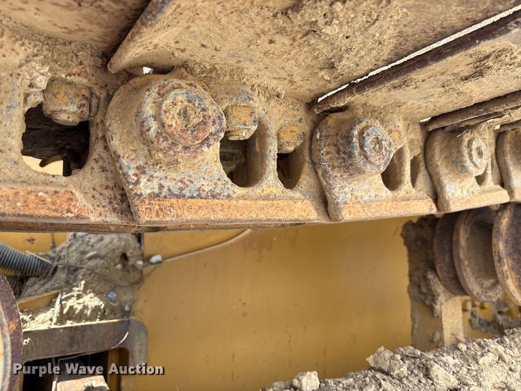 image for item EC4402 2021 Caterpillar D4 dozer