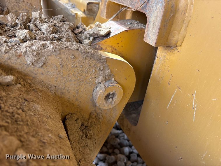 image for item EC4402 2021 Caterpillar D4 dozer