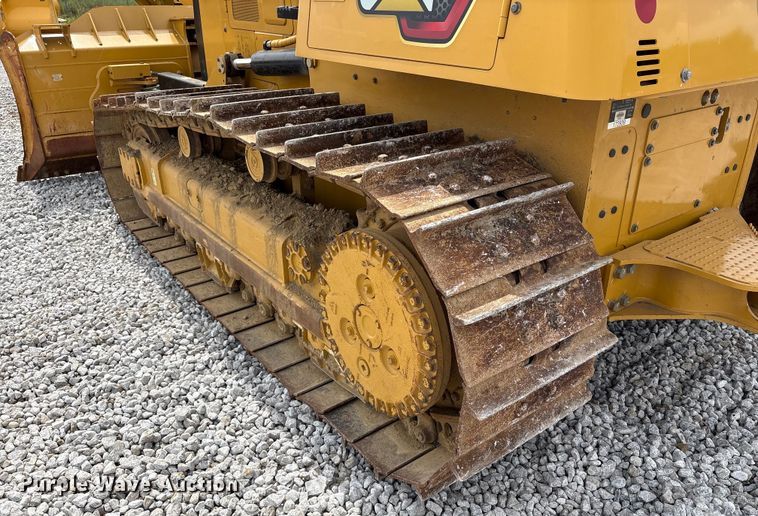 image for item EC4402 2021 Caterpillar D4 dozer