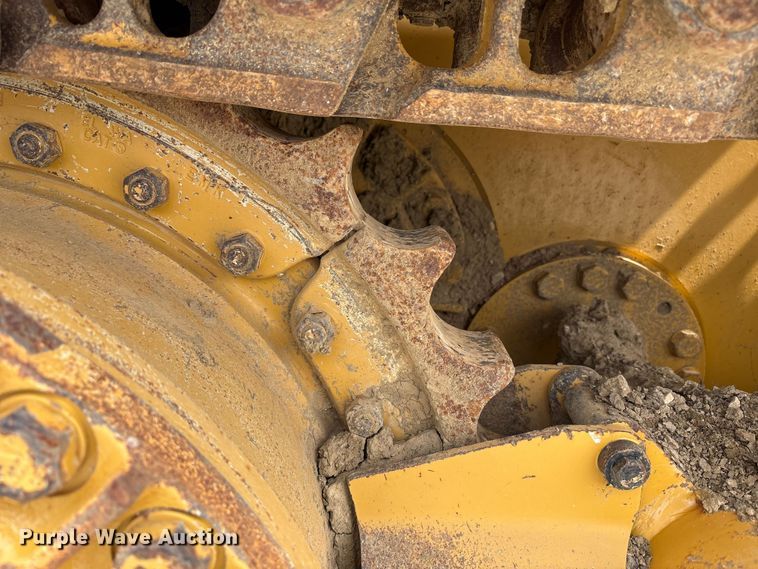 image for item EC4402 2021 Caterpillar D4 dozer