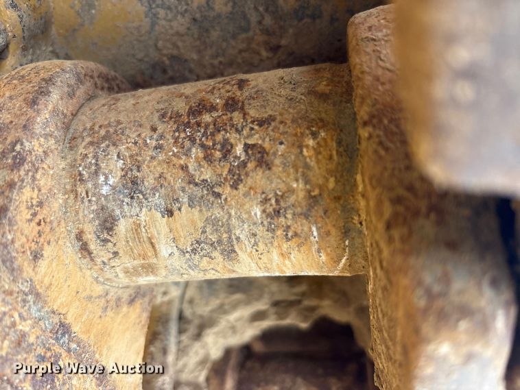 image for item EC4402 2021 Caterpillar D4 dozer