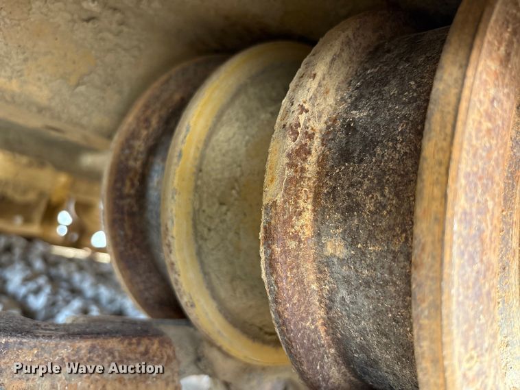 image for item EC4402 2021 Caterpillar D4 dozer