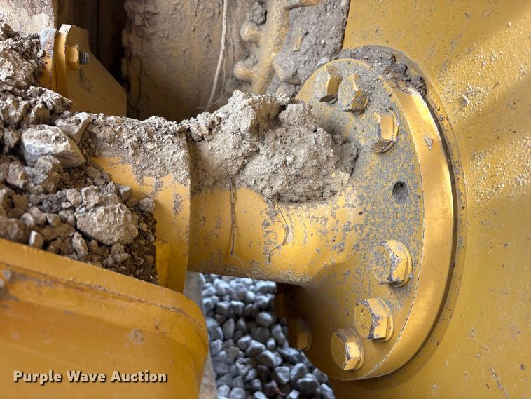 image for item EC4402 2021 Caterpillar D4 dozer