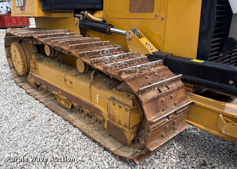 image for item EC4402 2021 Caterpillar D4 dozer