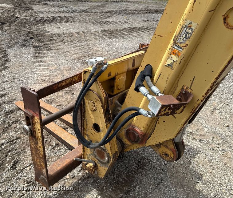 image for item ED1479 1997 Caterpillar TH63 telehandler