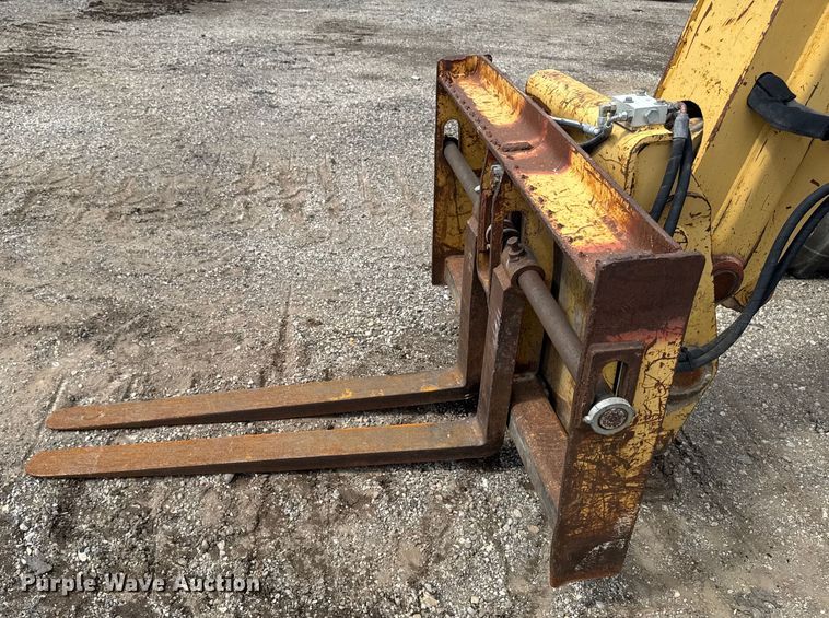 image for item ED1479 1997 Caterpillar TH63 telehandler