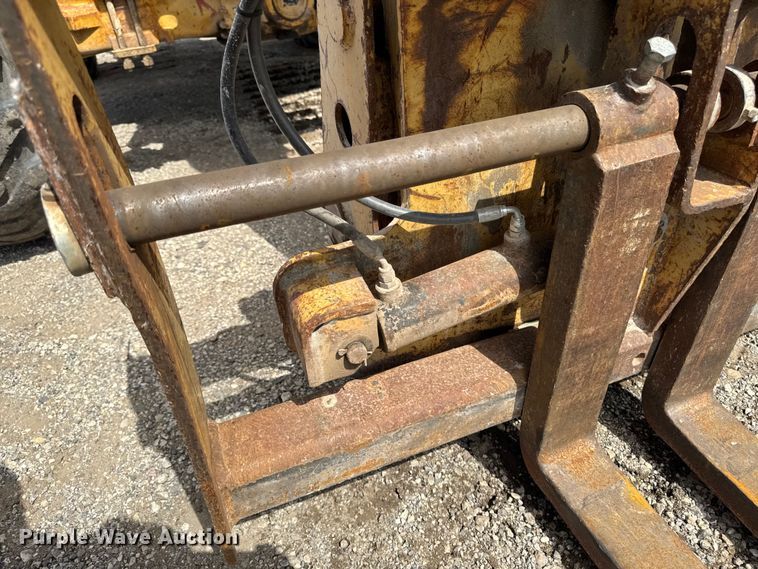 image for item ED1479 1997 Caterpillar TH63 telehandler