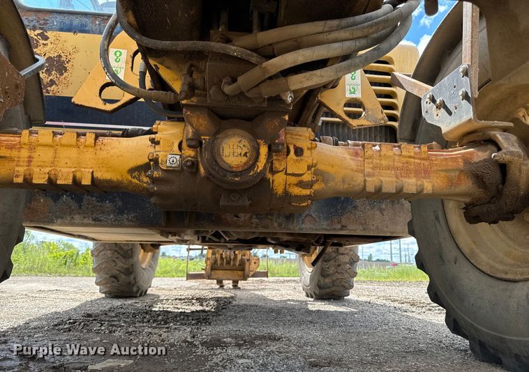 image for item ED1479 1997 Caterpillar TH63 telehandler