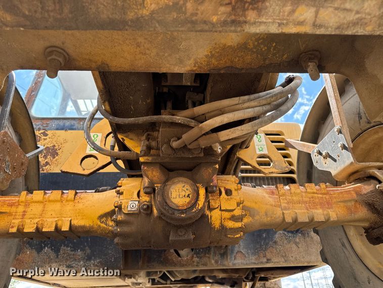 image for item ED1479 1997 Caterpillar TH63 telehandler