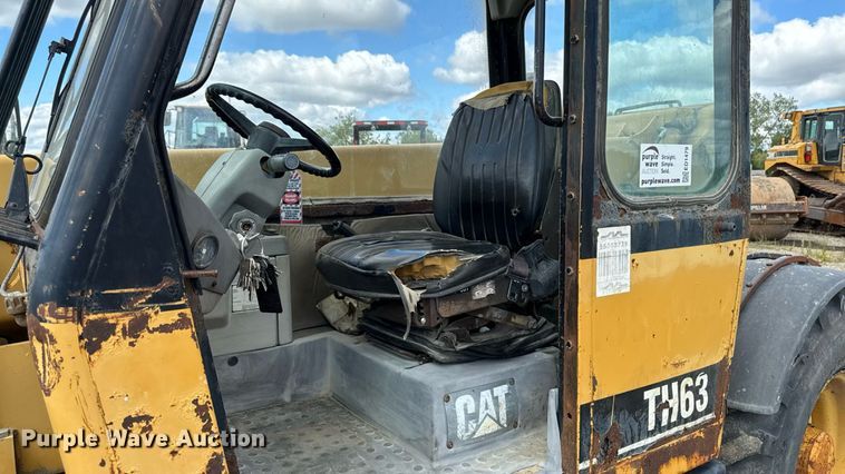 image for item ED1479 1997 Caterpillar TH63 telehandler