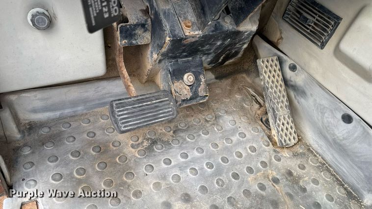 image for item ED1479 1997 Caterpillar TH63 telehandler