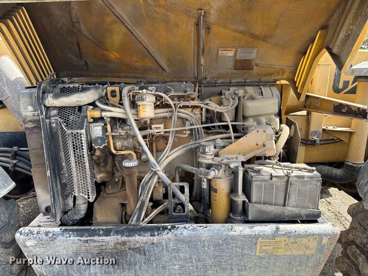 image for item ED1479 1997 Caterpillar TH63 telehandler