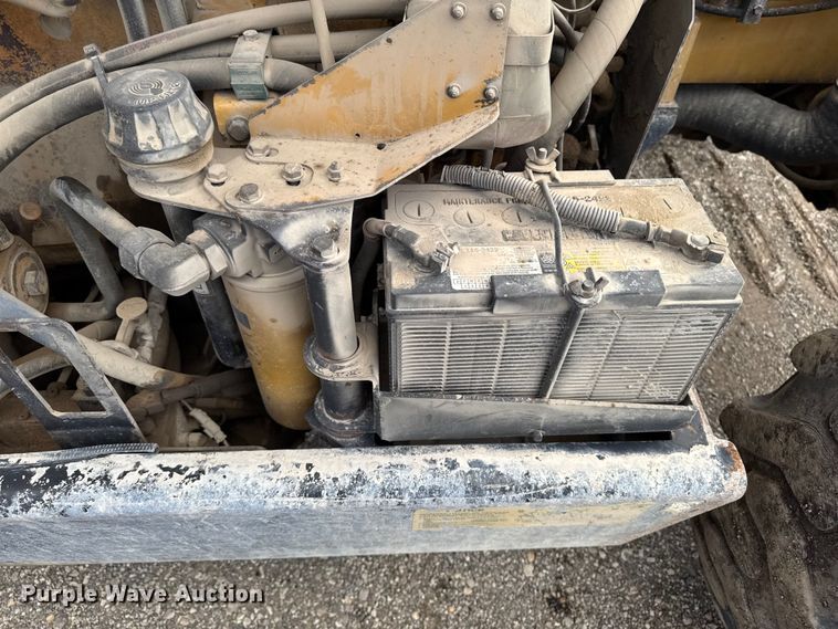 image for item ED1479 1997 Caterpillar TH63 telehandler