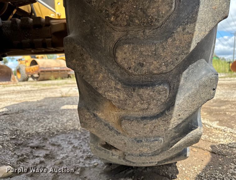 image for item ED1479 1997 Caterpillar TH63 telehandler