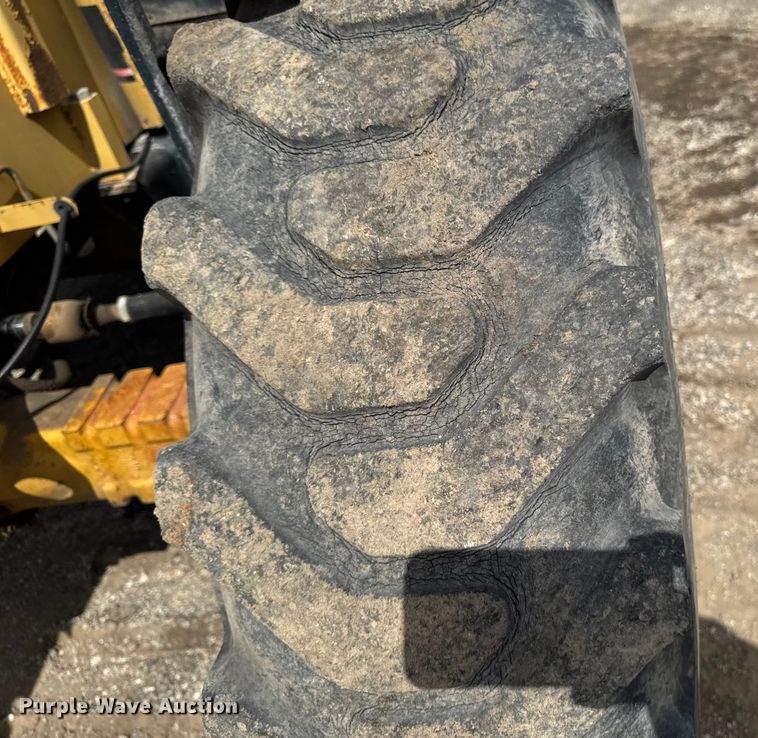 image for item ED1479 1997 Caterpillar TH63 telehandler