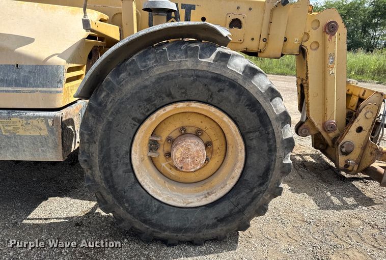 image for item ED1479 1997 Caterpillar TH63 telehandler