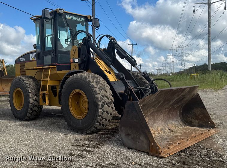 CARGADOR FRONTAL 2002 CATERPILLAR IT28G
