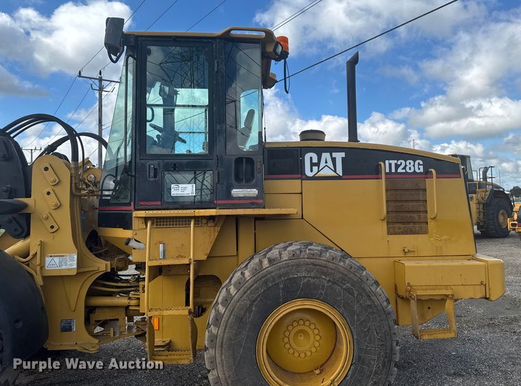 image for item ED1480 2002 Caterpillar IT28G wheel loader