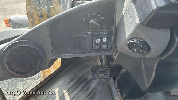 image for item ED1480 2002 Caterpillar IT28G wheel loader