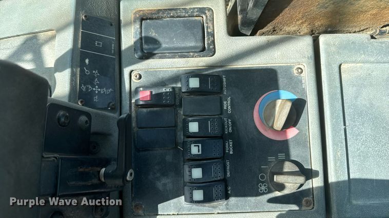 image for item ED1480 2002 Caterpillar IT28G wheel loader