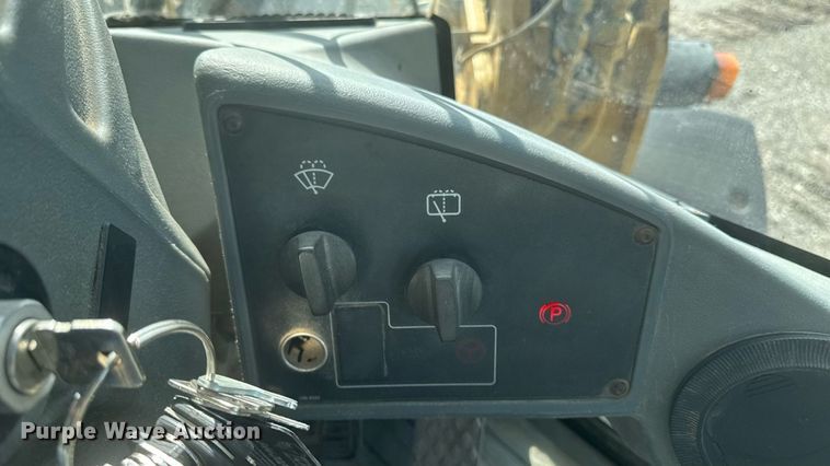 image for item ED1480 2002 Caterpillar IT28G wheel loader