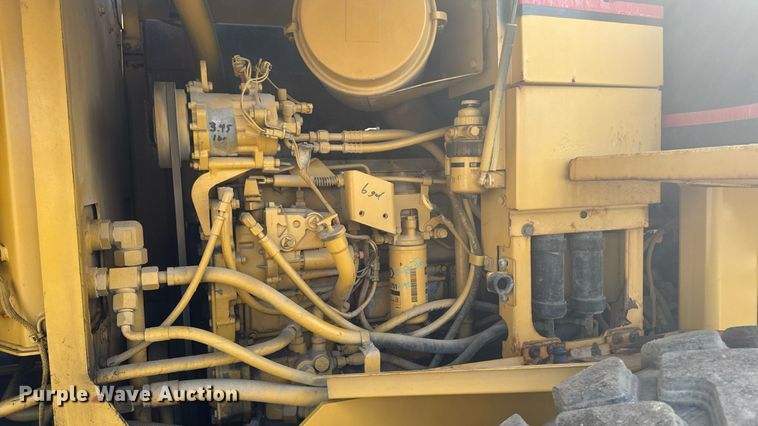 image for item ED1480 2002 Caterpillar IT28G wheel loader